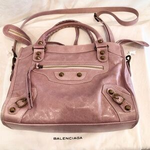 Mauve Pink Glazed Lamb Leather City Bag with BALENCIAGA Keeper Bag
